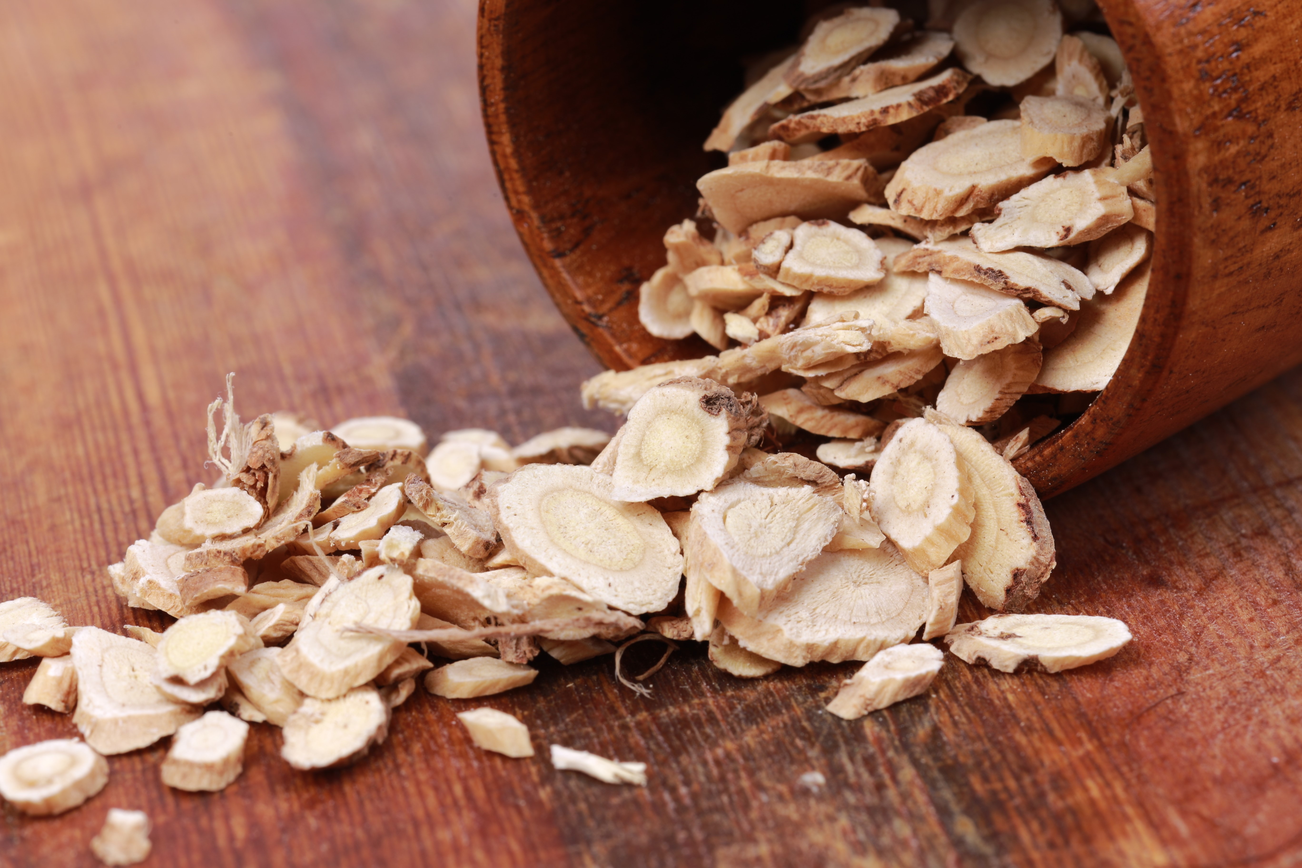 Astragalus Wurzel geschnitten - Tragantwurzel Tragant - 1000g Tasty Pott Astragalus Wurzel geschnitten - Tragantwurzel Tragant - 1000g Tasty Pott