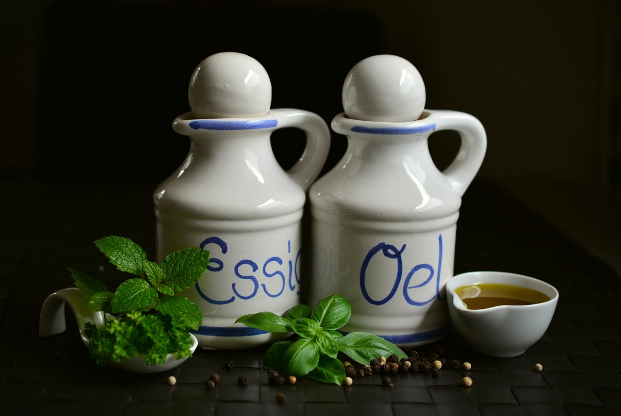 oil-and-vinegar-2819096_1280 oil-and-vinegar-2819096_1280